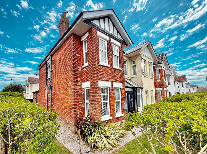 3 Bedroom Semi Detached House For Sale In Beaufort Road, Southbourne, Bournemouth, BH6