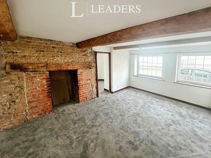 3 Bedroom Property To Rent In High Street, Arlingham, GL2