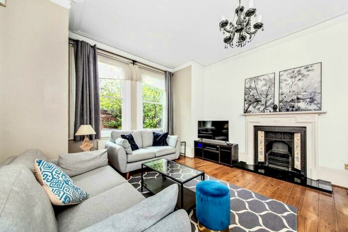 4 Bedroom House To Rent In South Croxted Road, Dulwich, London, SE21