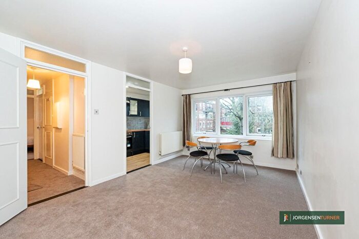 1 Bedroom Flat For Sale In Ollgar Close, Shepherds Bush, London, W12