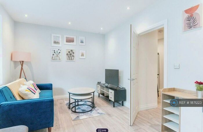 1 Bedroom Flat To Rent In Basement Foxberry Road, London, SE4