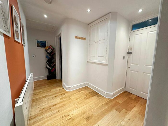 2 Bedroom Apartment For Sale In West Rock, Saltisford, Warwick, CV34