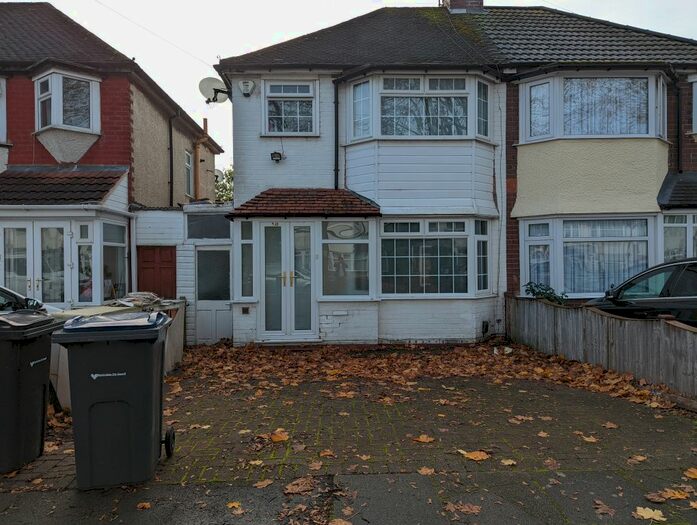 2 Bedroom Flat To Rent In Teddington Grove, Birmingham B42