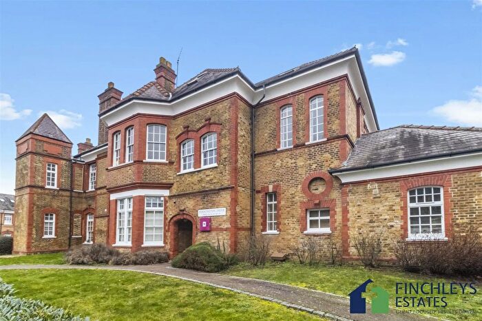 1 Bedroom Flat To Rent In Pennington Drive, London, N21