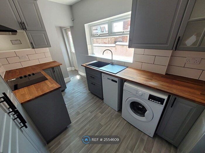 3 Bedroom Terraced House To Rent In Grange Street, Salford, M6