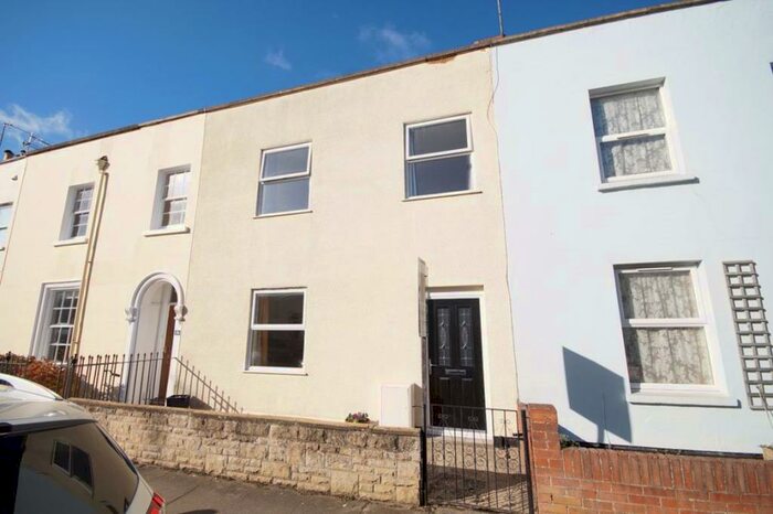 3 Bedroom House To Rent In Tivoli, GL50