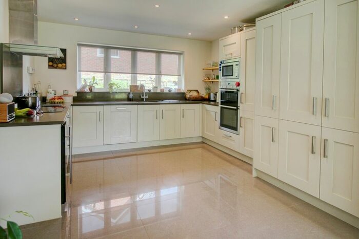 4 Bedroom Detached House For Sale In Bourne Vale, Plaxtol, Sevenoaks, TN15