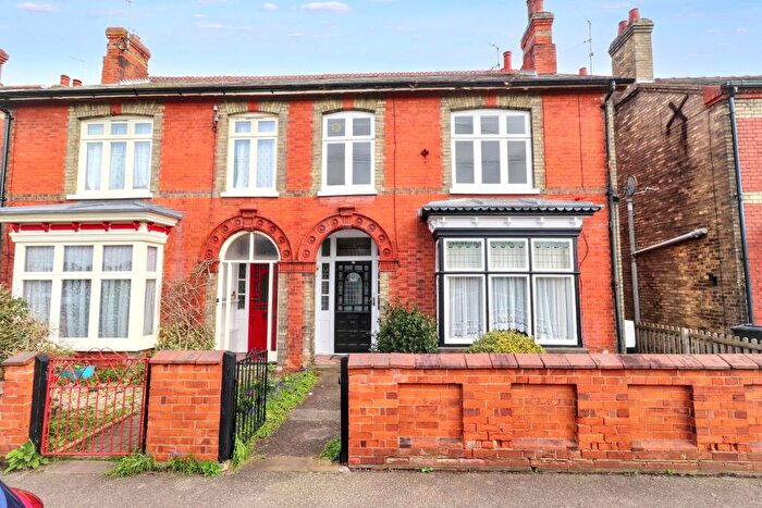 2 Bedroom Apartment For Sale In Holland Road, Spalding, PE11