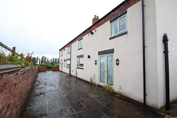 5 Bedroom Detached House To Rent In Great Oak Road, Bignall End, Stoke-on-Trent, ST7