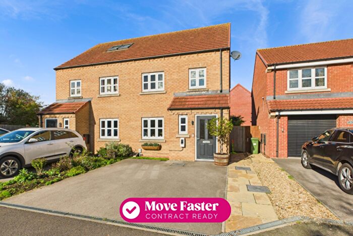 4 Bedroom Semi Detached House For Sale In Snowden Close, Beverley, HU17