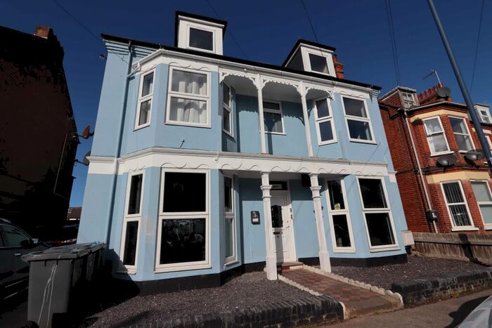 Studio To Rent In Highfield Road, Felixstowe, IP11