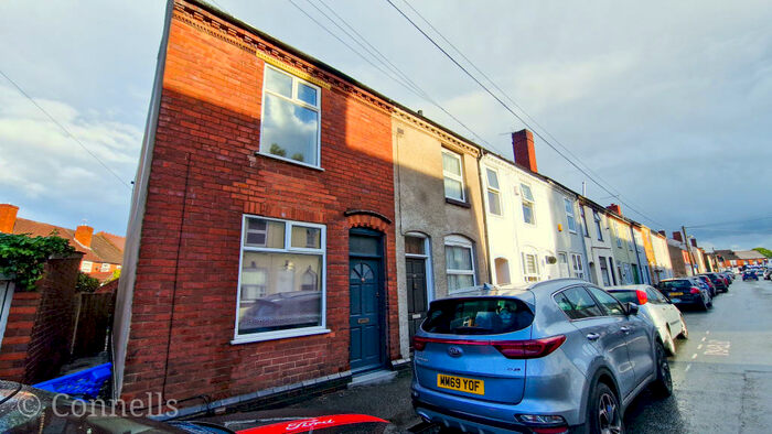 2 Bedroom House To Rent In Clement Road, Halesowen, B62