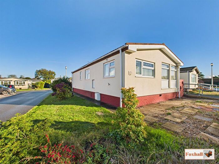 2 Bedroom Mobile/park Home For Sale In Foxhall Road, Rushmere St. Andrew, Ipswich, IP4
