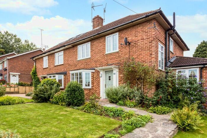 3 Bedroom Semi-Detached House To Rent In The Meadway, Sevenoaks, TN13