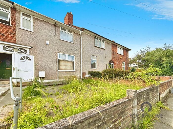 2 Bedroom Detached House To Rent In Lincombe Road, Bromley, BR1