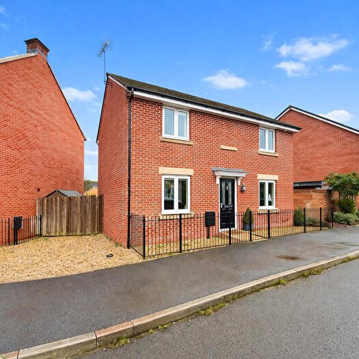 4 Bedroom Detached House For Sale In The Fairways, Huntley, Gloucester, GL19