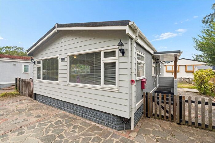 2 Bedroom Park Home For Sale In The Spur, The Dome Village, Hockley, Essex, SS5