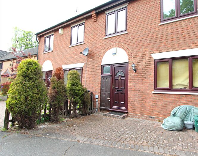 3 Bedroom Terraced House To Rent In Church Hollow, Purfleet, RM19