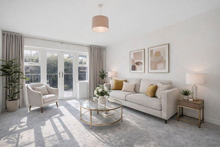 3 Bedroom End Of Terrace House For Sale In Bodorgan Road, Bournemouth, Dorset, BH2