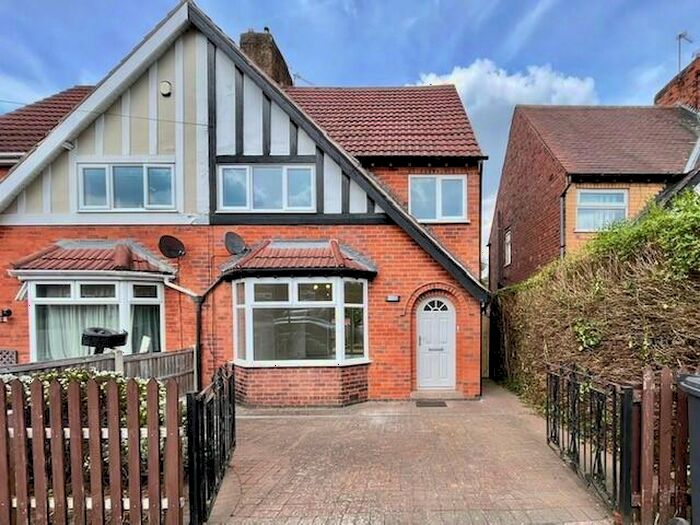 3 Bedroom Semi-Detached House To Rent In Victor Cresent, Sandiacre, NG10