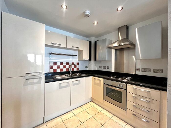 1 Bedroom Flat To Rent In Moon Street, Plymouth, PL4