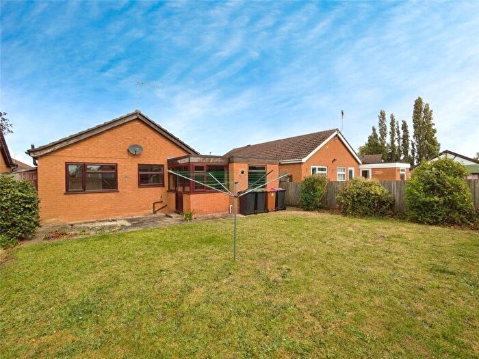 2 Bedroom Bungalow For Sale In Windsor Park Close, North Hykeham, Lincoln, Lincolnshire, LN6