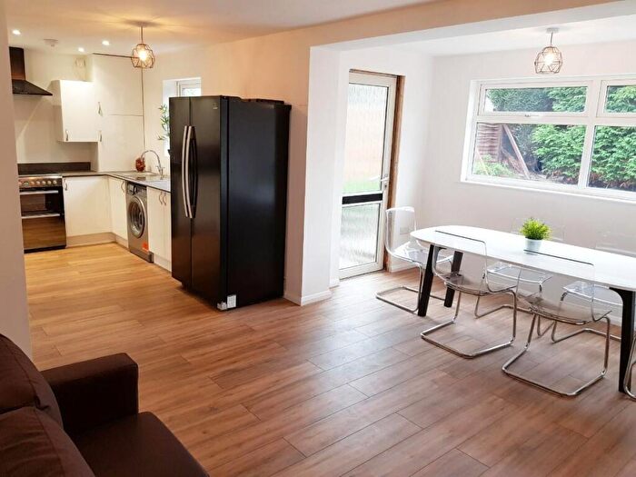 5 Bedroom House To Rent In Tilling Road, Bristol, BS10