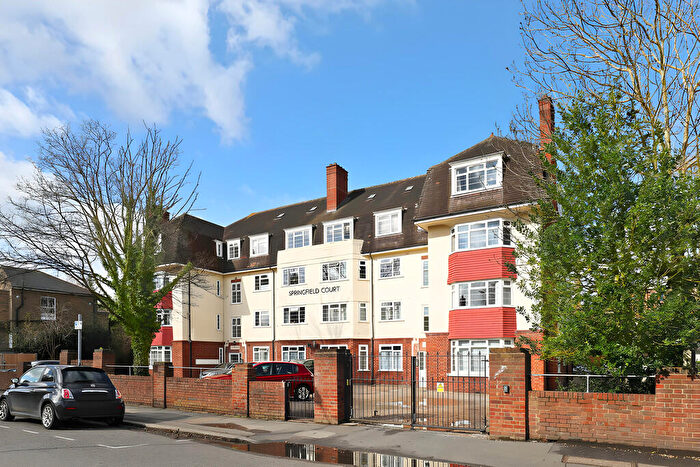 2 Bedroom Apartment To Rent In Kingston, KT1