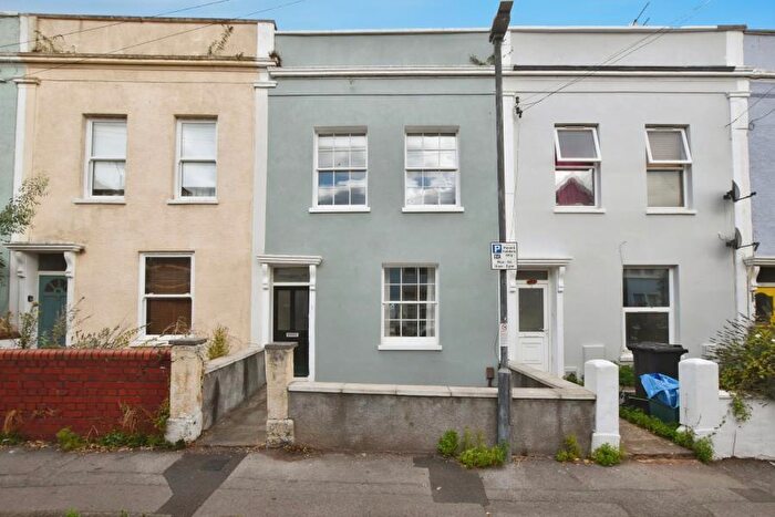 3 Bedroom Terraced House To Rent In Southville Place - Southville, BS3