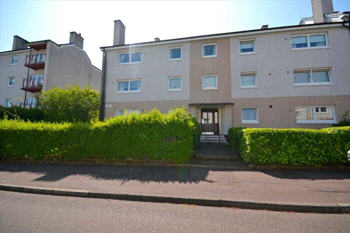 2 Bedroom Flat For Sale In Cavin Drive, Castlemilk, Glasgow, G45