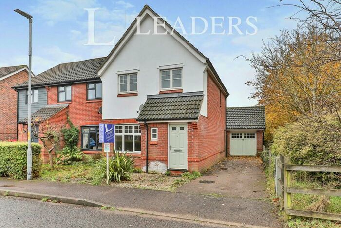 3 Bedroom Semi-Detached House To Rent In Wilde Road, Rackheath, NR13