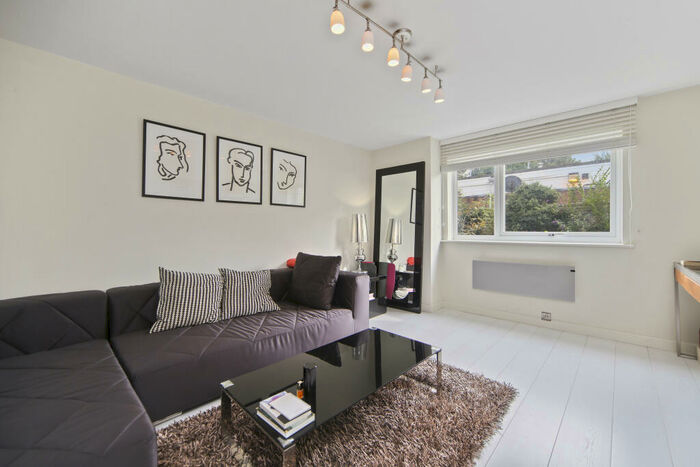 1 Bedroom Flat To Rent In Thorndike Close, London, SW10