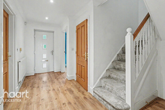 4 Bedroom Detached House For Sale In Spion Kop, Leicester, LE2