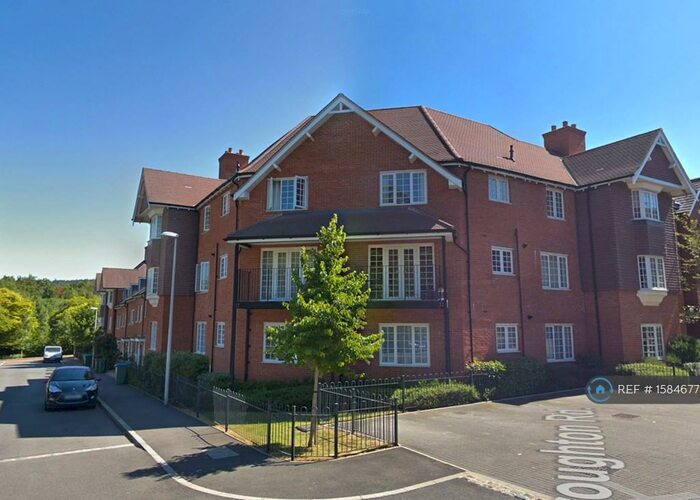 2 Bedroom Flat To Rent In Wroughton Road, Wendover, Aylesbury, HP22