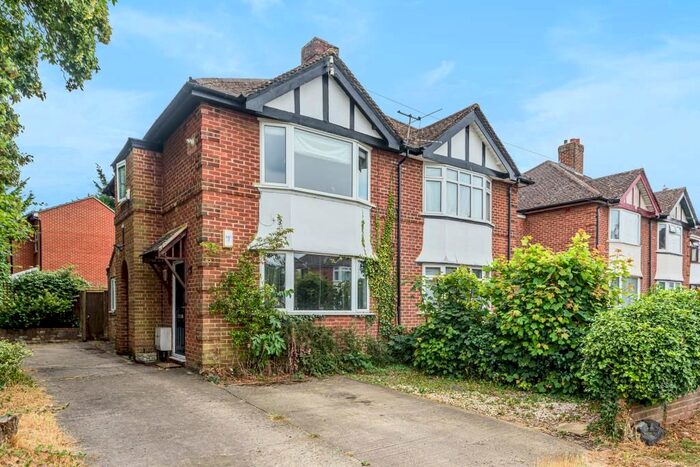 2 Bedroom Flat To Rent In Merewood Avenue, Headington, OX3