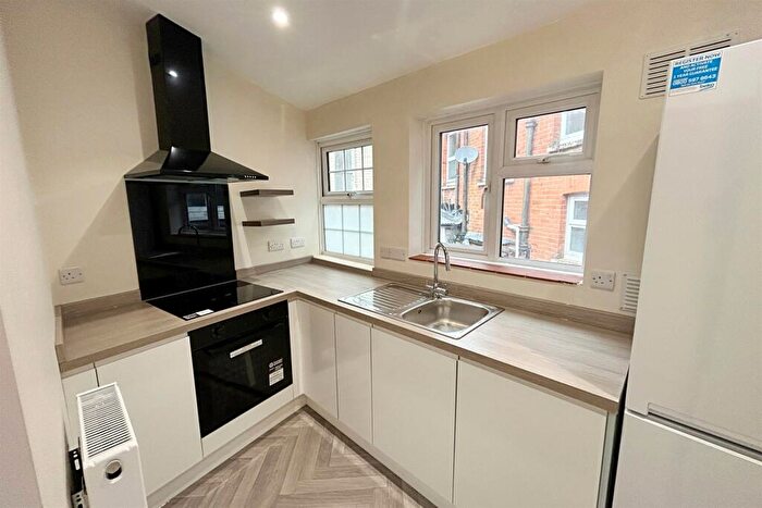 1 Bedroom Flat To Rent In Wimborne, BH21