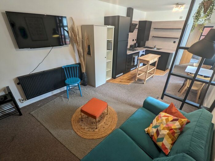 1 Bedroom Flat To Rent In The Royal, Queens Road, Penarth CF64