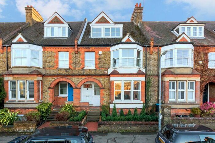 5 Bedroom Property To Rent In Charles Street, Berkhamsted, HP4