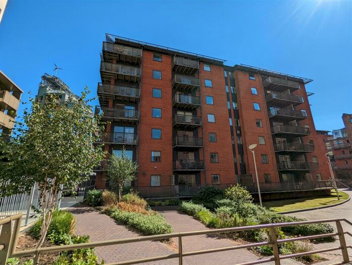 1 Bedroom Apartment To Rent In The Foundry, A Lower Chatham Street, Manchester, M1