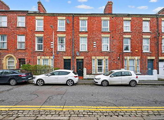 2 Bedroom Apartments For Sale In Apt, - Dunluce Avenue, Belfast, BT9
