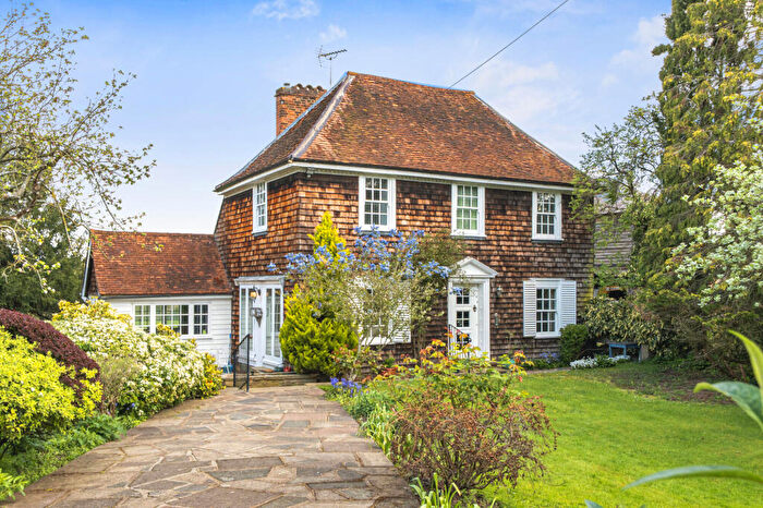 3 Bedroom Detached House For Sale In Burtonhole Lane, Mill Hill, NW7