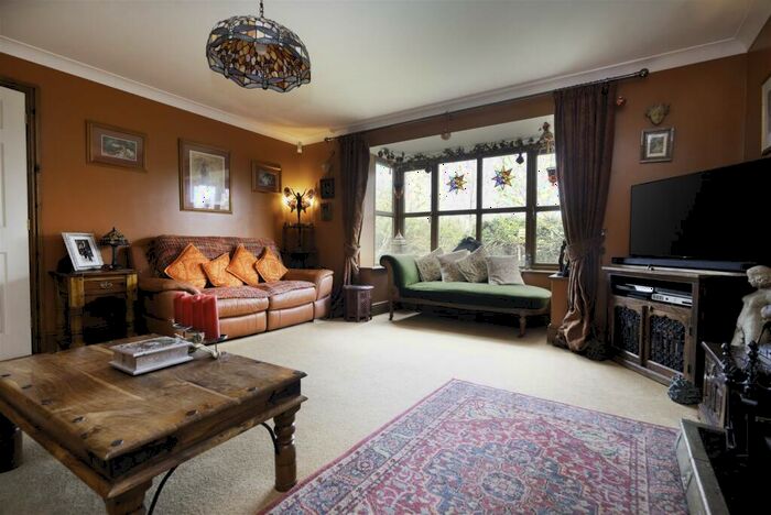 4 Bedroom Detached House For Sale In Chapelgate, Sutton St. James, Spalding, PE12
