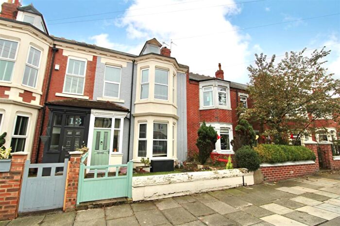 5 Bedroom Terraced House For Sale In Holly Avenue, Whitley Bay, NE26