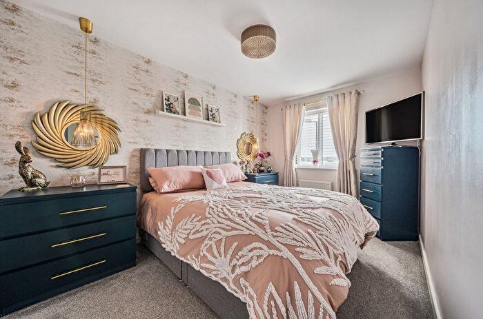 3 Bedroom Semi-Detached House For Sale In Cornflower Close, Paignton, Devon, TQ4