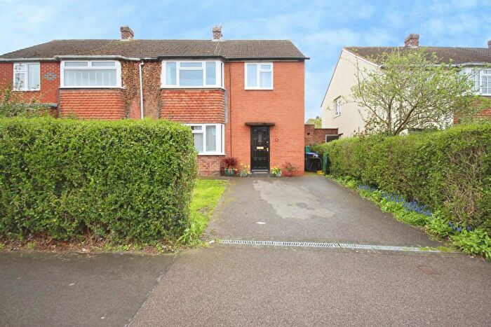3 Bedroom Semi-Detached House For Sale In St. Margarets Road, Leamington Spa, CV31