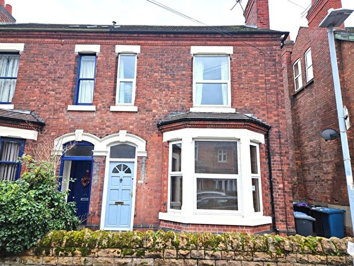 2 Bedroom Flat To Rent In North Road, West Bridgford, Nottingham, Nottinghamshire, NG2