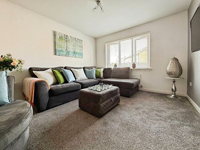 4 Bedroom Detached House For Sale In Lochmaben Crescent, Glasgow, G72