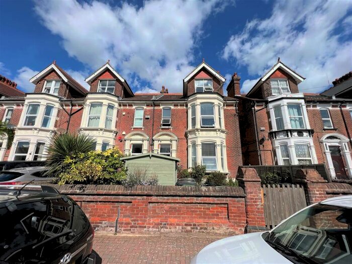 1 Bedroom Apartment To Rent In Salisbury Road, Southsea, PO4