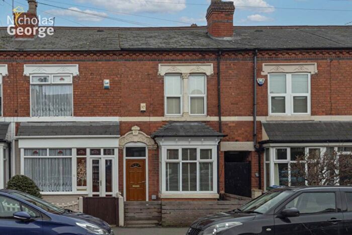 2 Bedroom House To Rent In Park Road, Bearwood, B67