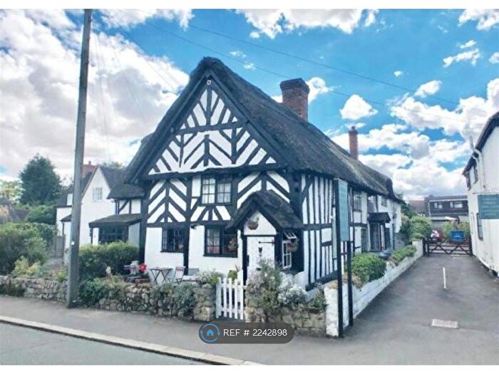 2 Bedroom Semi-Detached House To Rent In Main Street, Alrewas, DE13